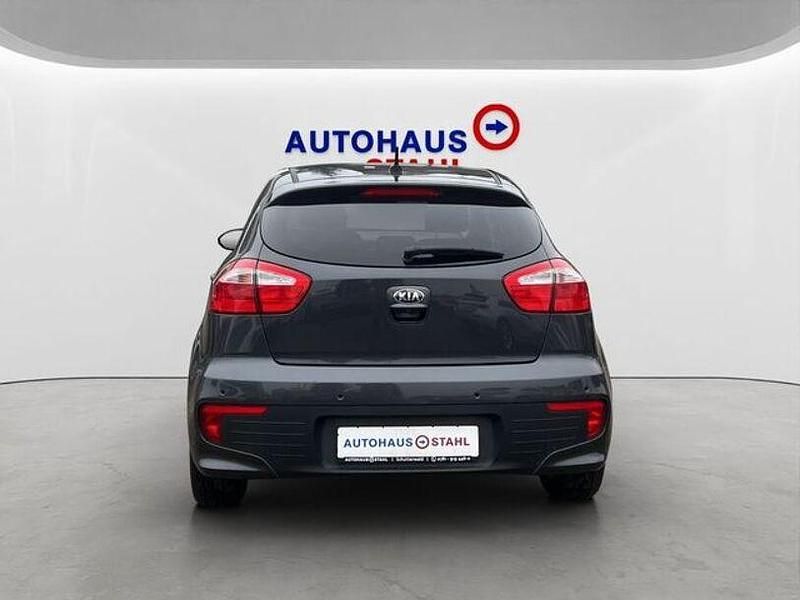 Gebraucht Kia Rio Edition 7 75 PS (55 kW) 2016 Graphite metallic Kleinwagen