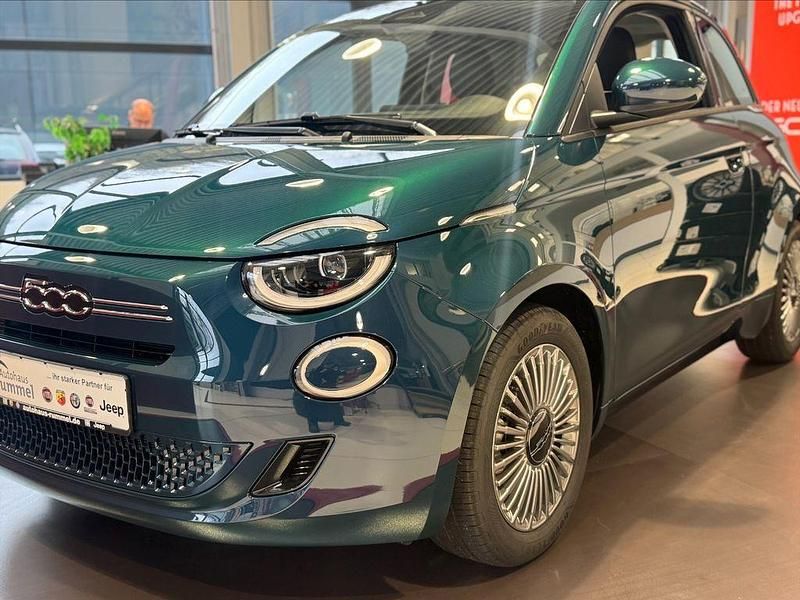 Neu Fiat 500 65 PS (47 kW) 2026 Blau Kleinwagen
