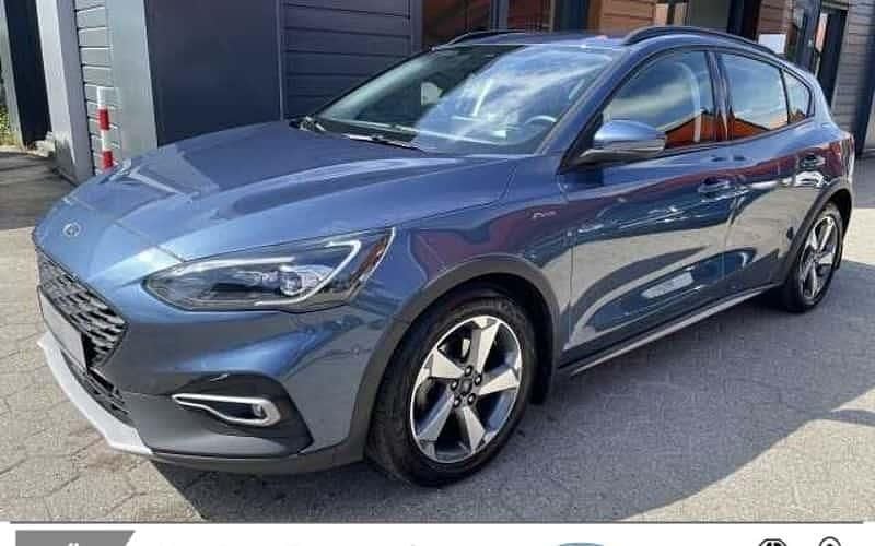 Blau Gebraucht 2020 Ford Focus Active Limousine | 15.910 € (Fairer Preis) - Bild 1/4