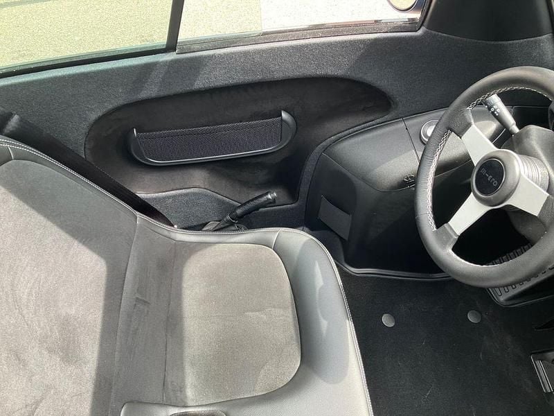 Usado Micro Microlino 11 kW (16 HP) 2025 Azul Citadino