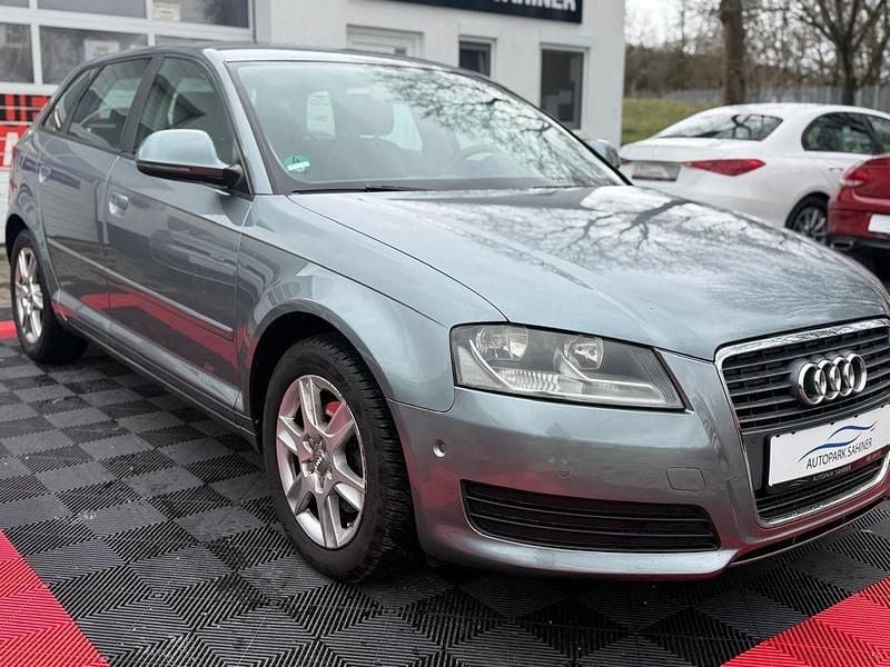 Gebraucht Audi A3 Attraction 125 PS (91 kW) 2009 Grau Kleinwagen