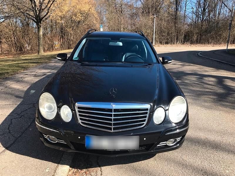Gebraucht Mercedes E280 231 PS (169 kW) 2007 Schwarz Limousine
