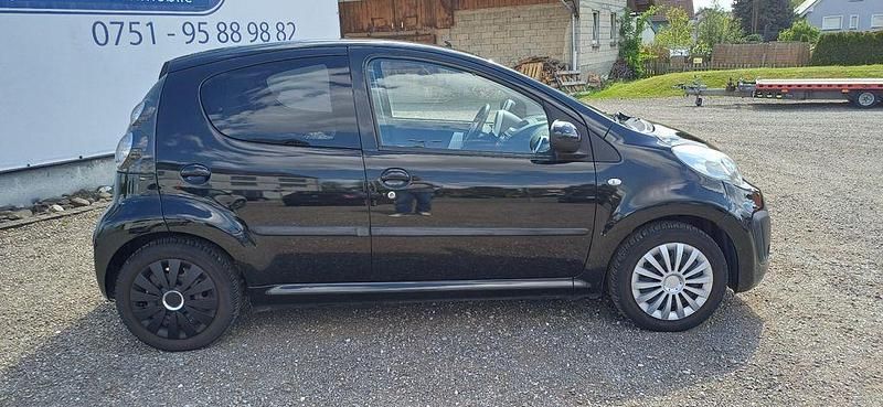 Gebraucht Citroën C1 SELECTION 68 PS (50 kW) 2013 Schwarz Kleinwagen
