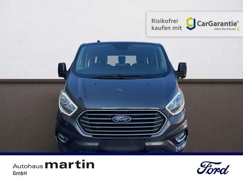 Gebraucht Ford Tourneo Titanium 131 PS (96 kW) 2021 Magnetic grau Van / Kleinbus