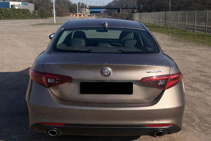 Gebraucht Alfa Romeo Giulia Super 179 PS (131 kW) 2017 Beige Limousine