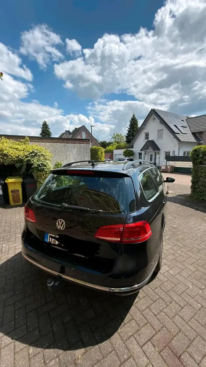 Gebraucht VW Passat 140 PS (102 kW) 2011 Schwarz Kombi