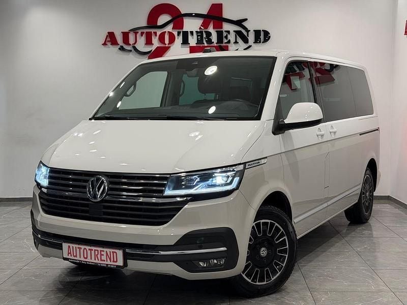 Usata VW Multivan Generation Six 150 CV (110 kW) 2020 Grigio Monovolume