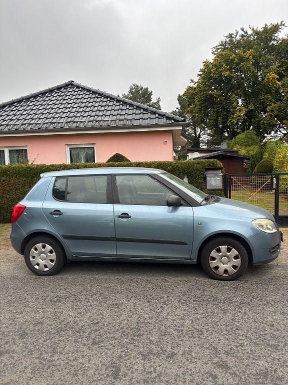 Gebraucht Skoda Fabia 60 PS (44 kW) 2009 Limousine