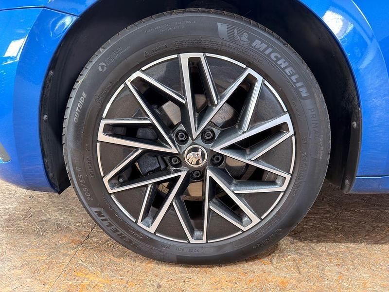 Gebraucht Skoda Octavia Clever 150 PS (110 kW) 2022 Blau Kombi