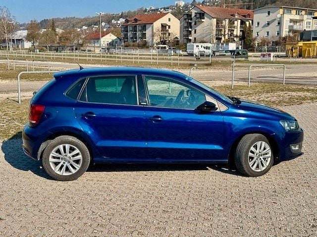 Gebraucht VW Polo Style 105 PS (77 kW) 2011 Blau Kleinwagen