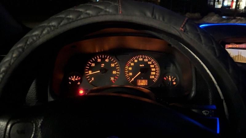 Gebraucht Opel Astra 101 PS (74 kW) 2002 Silber Limousine