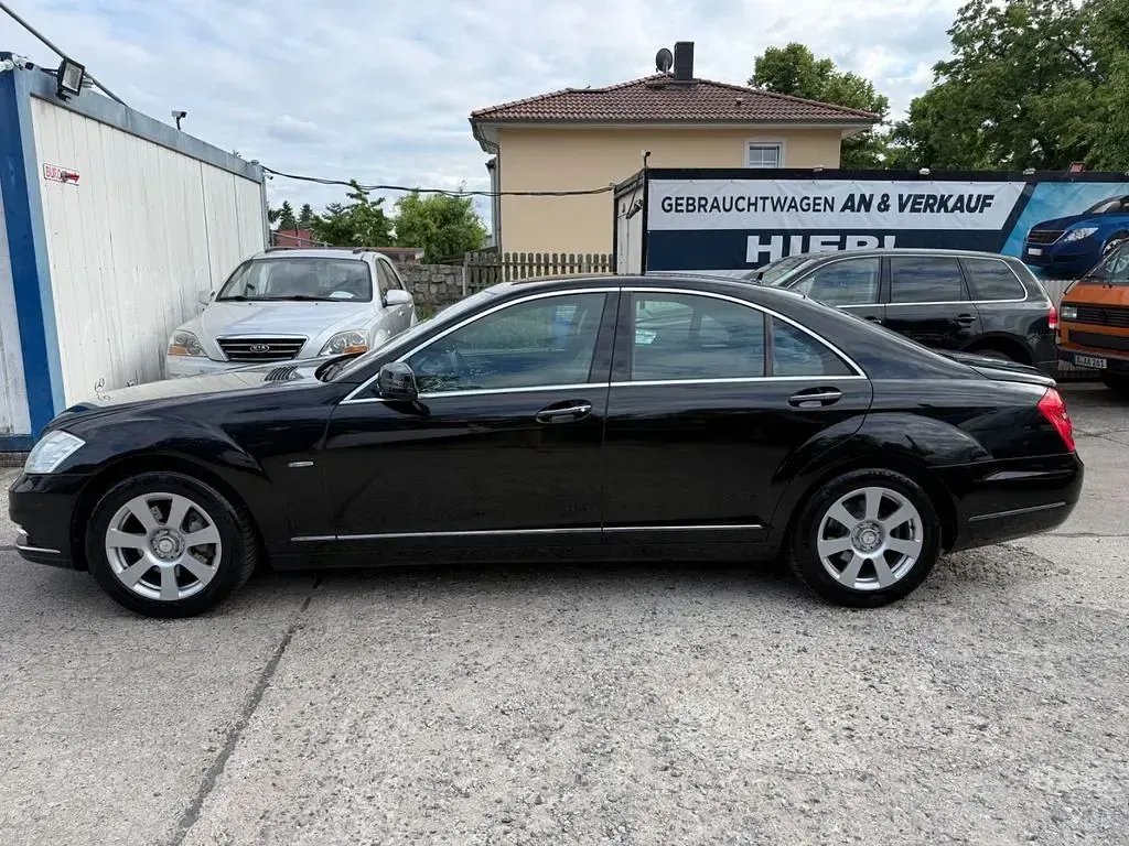 Używany Mercedes S400 279 KM (205 kW) 2011 Czarny Sedan/Limuzyna