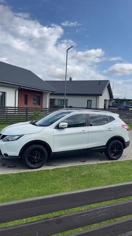 Weiß Gebraucht 2016 Nissan Qashqai Black Edition SUV | 12.100 € (Superpreis) - Bild 1/4