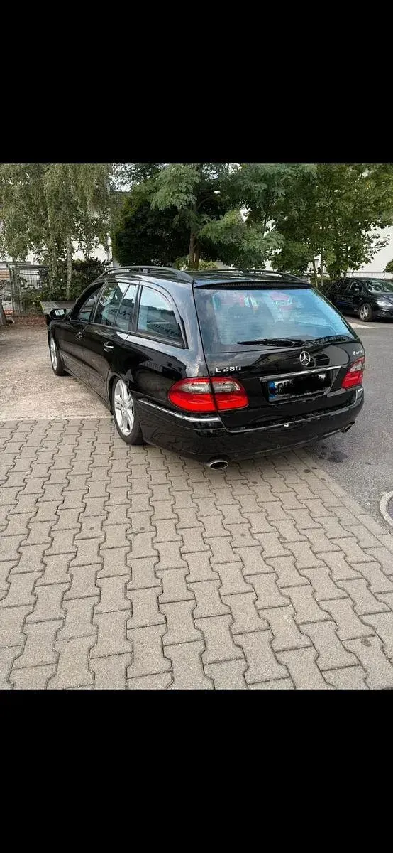 Gebraucht Mercedes E280 Avantgarde 231 PS (169 kW) 2008 Schwarz Limousine
