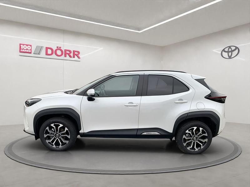 Gebraucht Toyota Yaris Cross 131 PS (96 kW) 2024 Weiß SUV