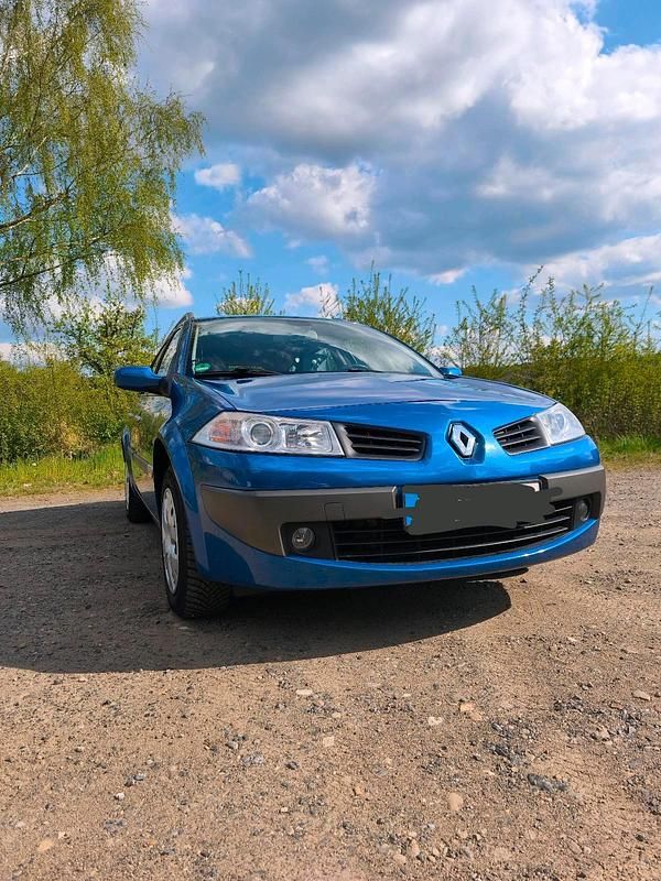 Blau Gebraucht 2006 Renault Mégane GrandTour Avantage Kombi | 2.200 € (Fairer Preis) - Bild 1/4