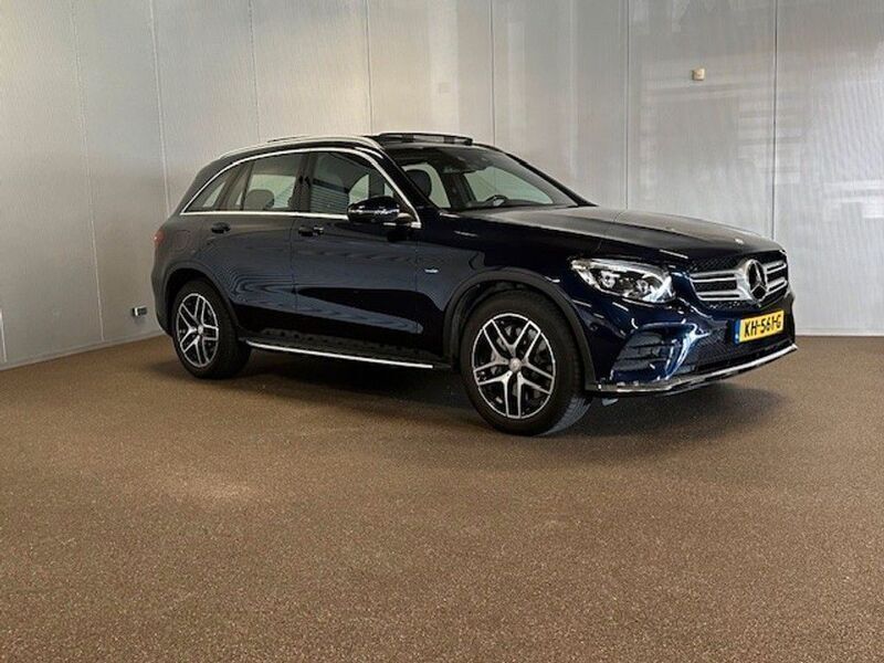 Blau Gebraucht 2016 Mercedes GLC350 AMG SUV | 28.900 € (Fairer Preis) - Bild 1/4