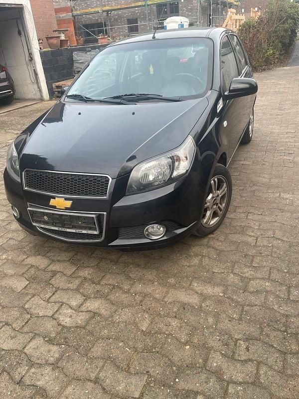 Schwarz Gebraucht 2011 Chevrolet Aveo Limousine | 1.490 € (Fairer Preis) - Bild 1/4