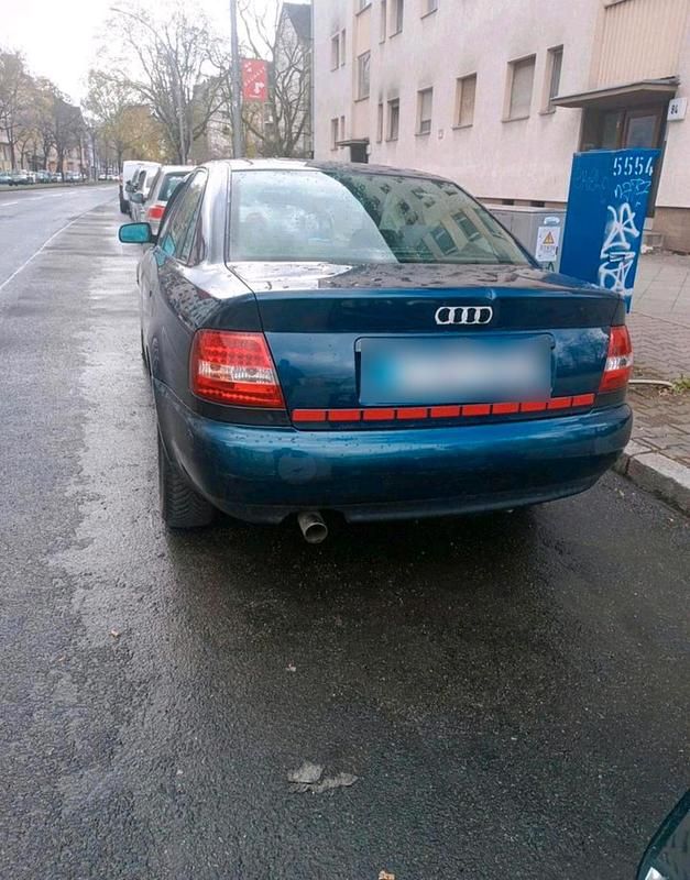 Gebraucht Audi A4 101 PS (74 kW) 1997 Blau Limousine