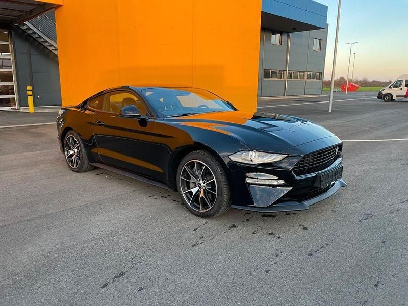 Second-hand Ford Mustang 290 CP (213 kW) 2020 Negru Coupe