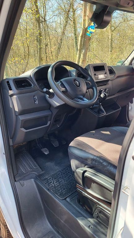 Second-hand Renault Master 163 CP (119 kW) 2020 Alb Monovolum