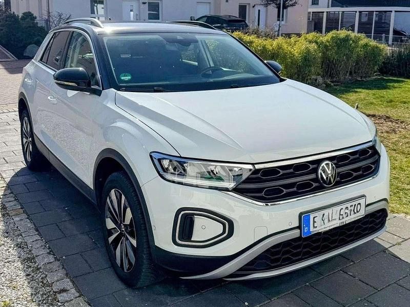 Gebraucht VW T-Roc Move 110 PS (80 kW) 2023 Weiß SUV