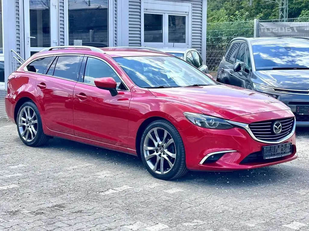 Gebraucht Mazda 6 Sports-Line 175 PS (128 kW) 2015 Soul red (metallic) Kombi