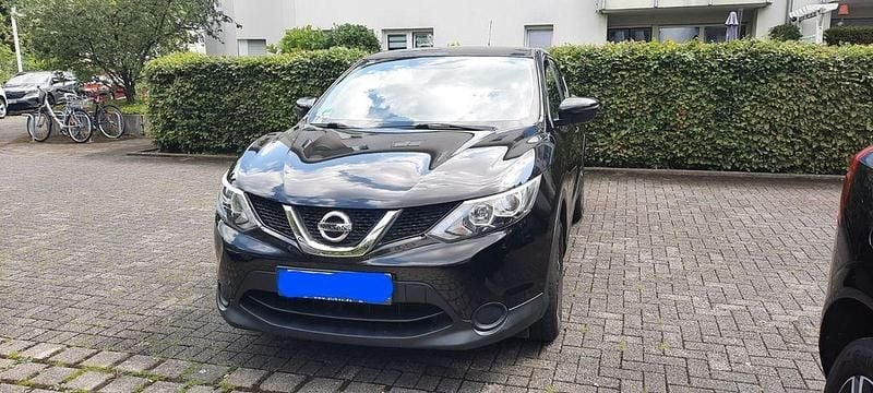 Schwarz Gebraucht 2017 Nissan Qashqai Visia SUV | 10.290 € (Fairer Preis) - Bild 1/4