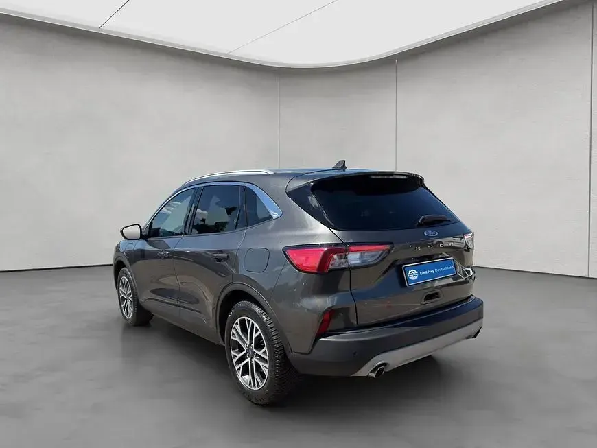 Gebraucht Ford Kuga Titanium 224 PS (164 kW) 2022 Magnetic grey metallic SUV