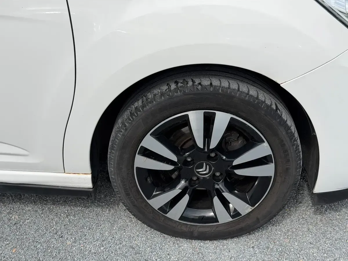 Gebraucht Citroën DS3 So Chic 120 PS (88 kW) 2010 Weiß Kleinwagen