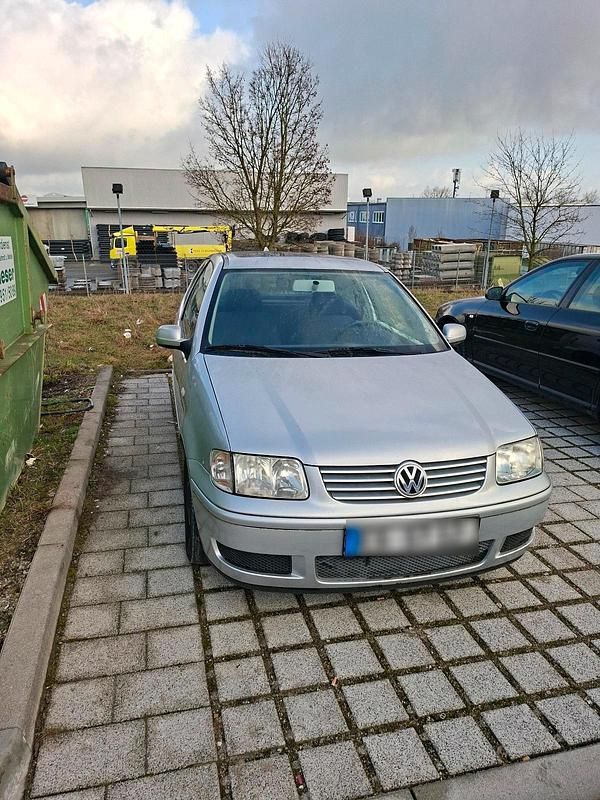 Gebraucht VW Polo 50 PS (36 kW) 2000 Silber Kleinwagen
