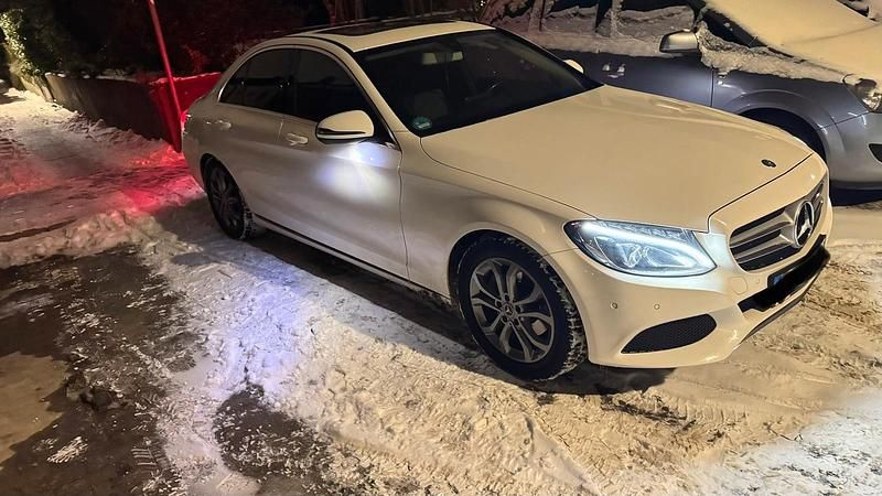 Gebraucht Mercedes C220 170 PS (125 kW) 2017 Schwarz Limousine