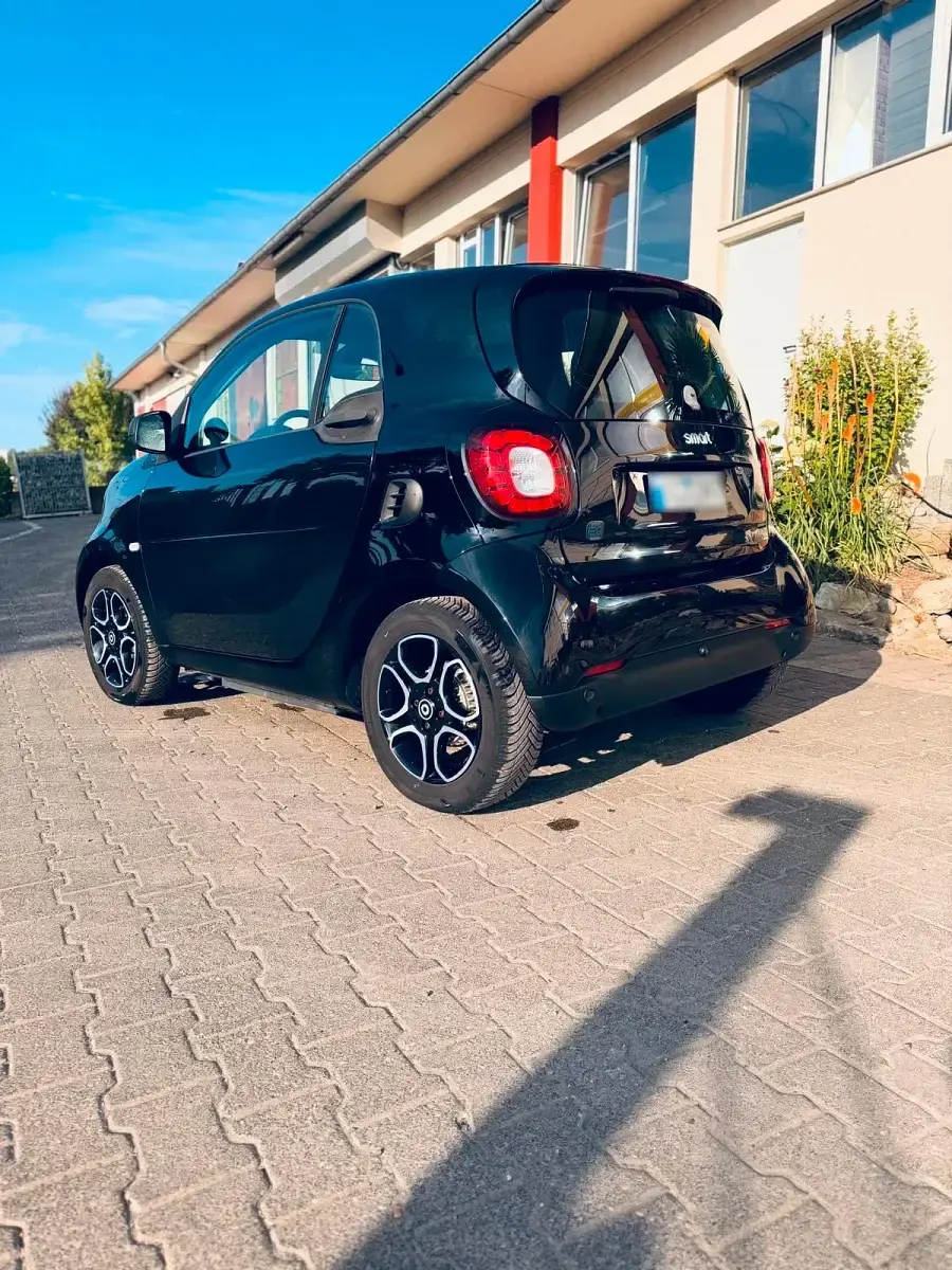 Gebraucht Smart ForTwo Electric Drive 59 kW (81 PS) 2019 Schwarz Coupé
