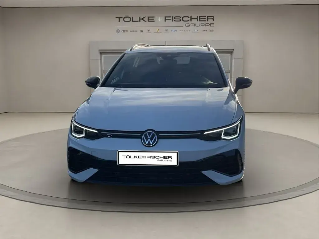 Gebraucht VW Golf VIII R 320 PS (235 kW) 2022 Pure white uni Kombi