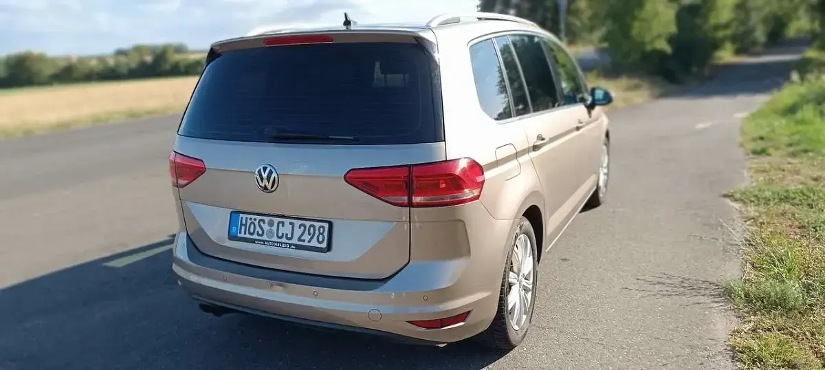 Gebraucht VW Touran Highline 150 PS (110 kW) 2017 Van / Kleinbus