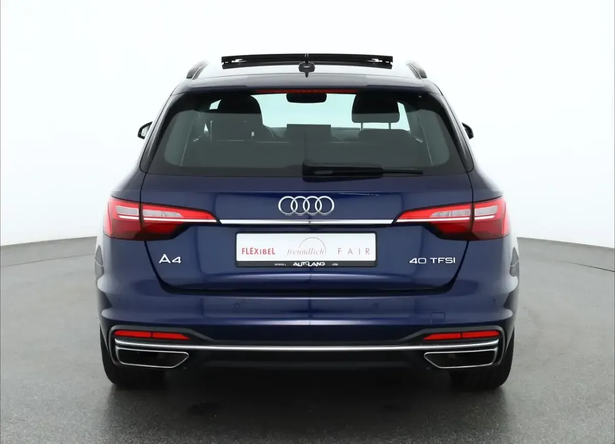 Gebraucht Audi A4 Advanced 204 PS (150 kW) 2021 Blau Kombi