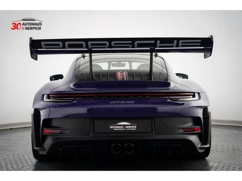 Gebraucht Porsche 992 525 PS (386 kW) 2024 Ultraviolet m4a Coupé