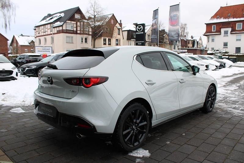 Gebraucht Mazda 3 Nagisa 140 PS (102 kW) 2025 Weiß Limousine