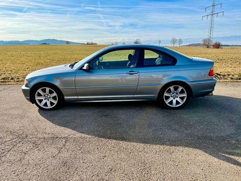 Gebraucht BMW 318 150 PS (110 kW) 2004 Grau Coupé