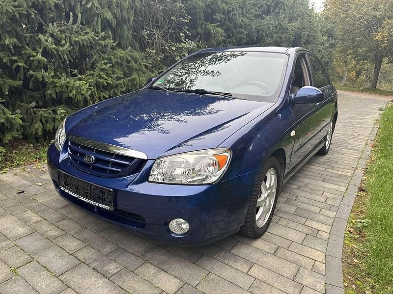 Blau Gebraucht 2005 Kia Cerato EX Limousine | 2.499 € (Fairer Preis) - Bild 1/4