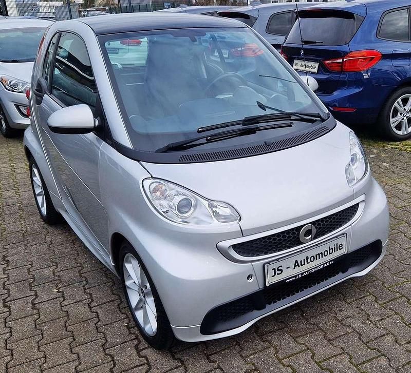 Gebraucht Smart ForTwo Coupé 71 PS (52 kW) 2015 Cool silver metallic Kleinwagen