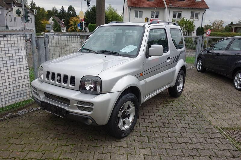 Silber Gebraucht 2012 Suzuki Jimny SUV | 8.950 € (Superpreis) - Bild 1/4