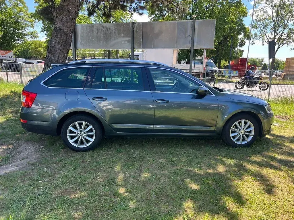 Gebraucht Skoda Octavia Ambition 110 PS (80 kW) 2016 Grau Kombi