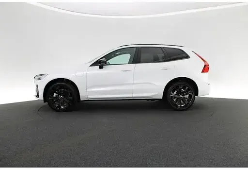 Nowe Volvo XC60 Plus 455 KM (334 kW) 2026 Biały SUV