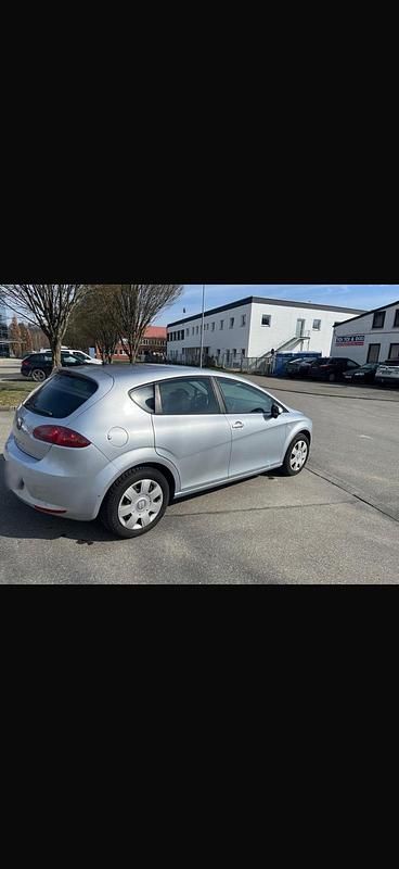 Gebraucht Seat Leon 102 PS (75 kW) 2008 Silber Kleinwagen