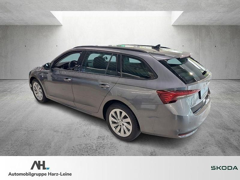 Gebraucht Skoda Octavia Selection 150 PS (110 kW) 2024 Grau Kombi