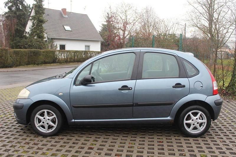 Gebraucht Citroën C3 Advance 68 PS (50 kW) 2006 Grau Limousine