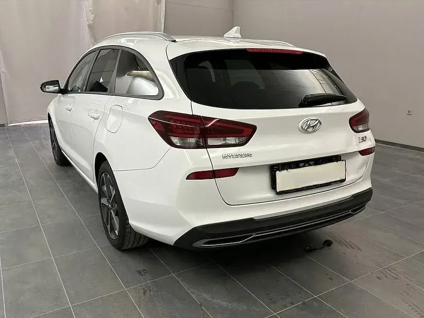 Gebraucht Hyundai i30 Edition 30+ 116 PS (85 kW) 2022 Weiß Limousine