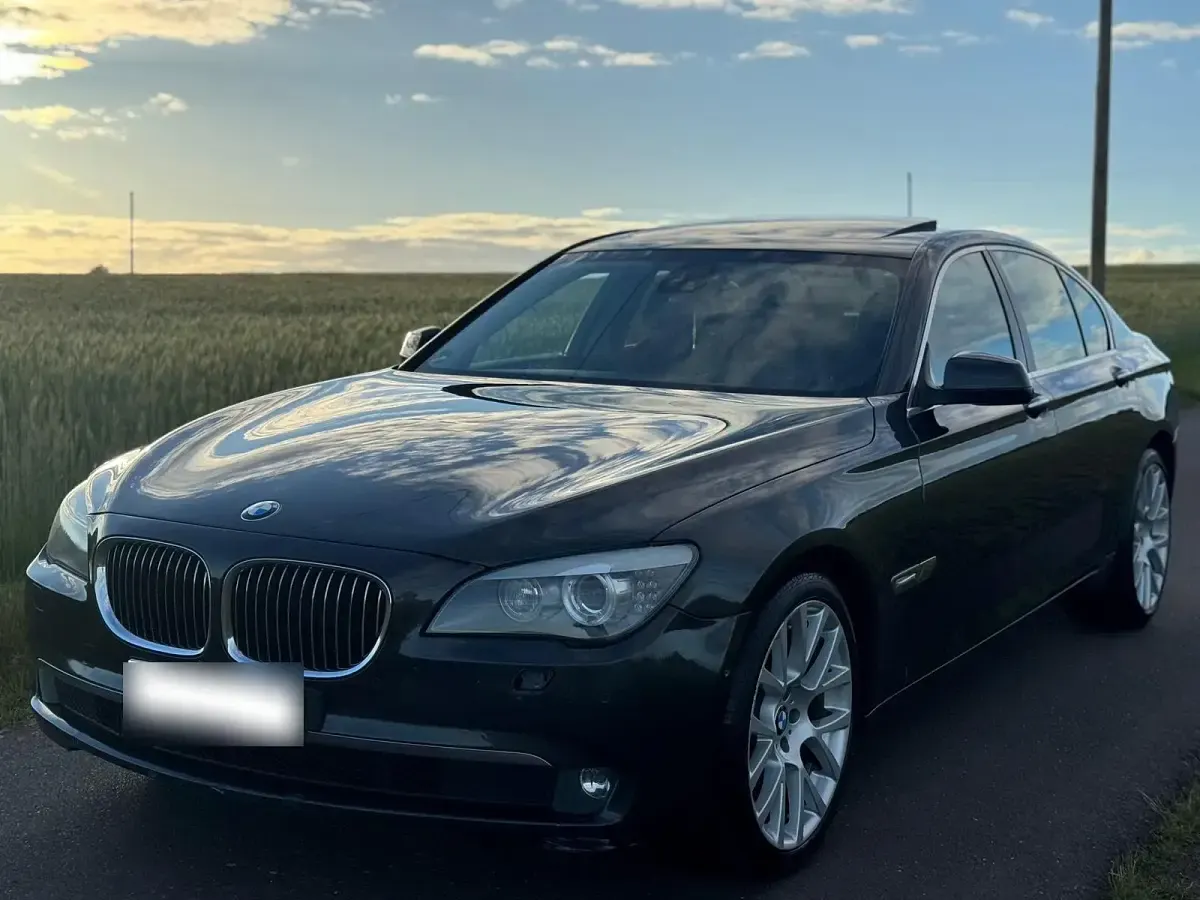 Gebraucht BMW 730 330 PS (242 kW) 2009 Grau Limousine