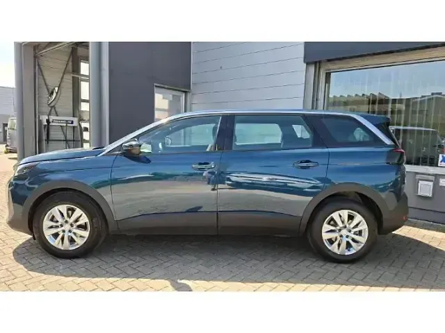 Gebraucht Peugeot 5008 Active 131 PS (96 kW) 2023 Blau SUV